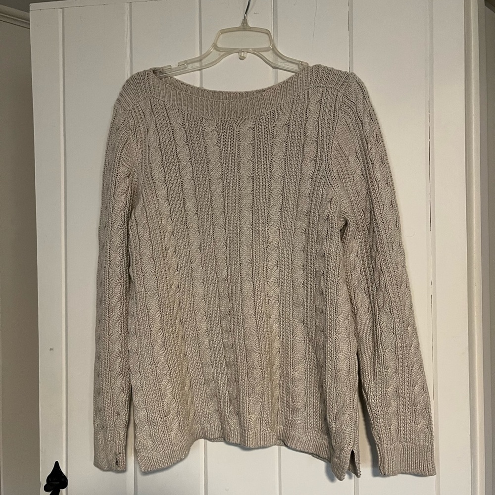 Vineyard Vines cable knit sweater
